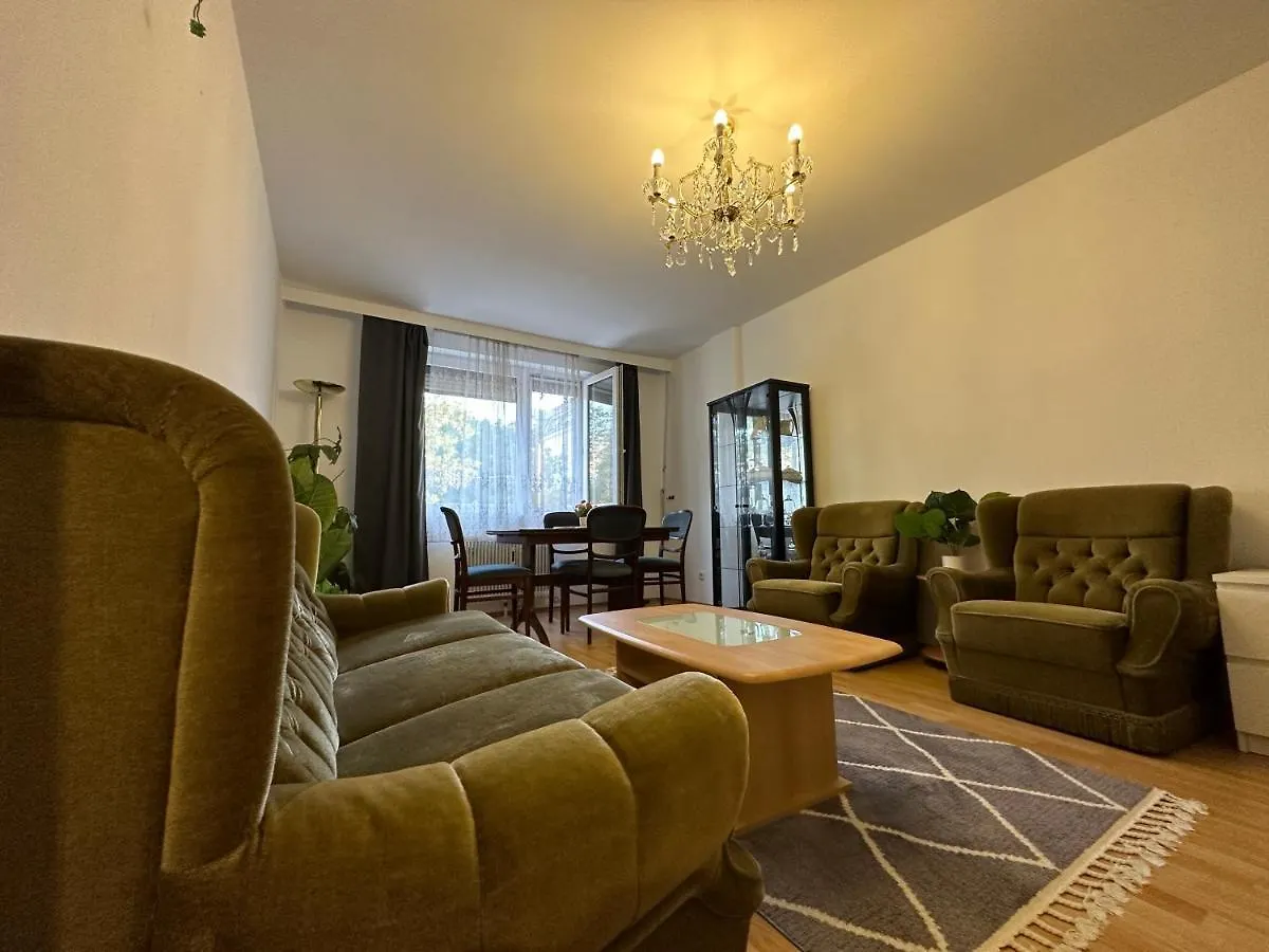 2 Rooms Flat With Balcony, Near Of Center Bécs Ausztria